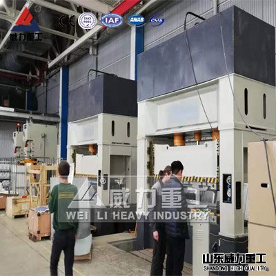 <b>電視背板專用沖壓線/拉伸液壓機</b>