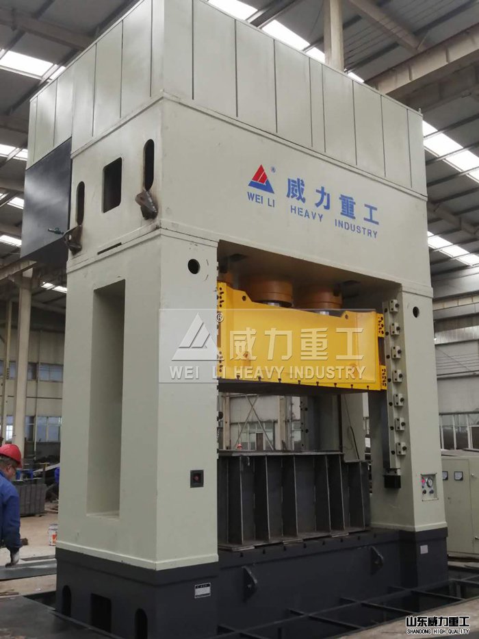 熱鍛專用設(shè)備2000噸液壓機(jī)