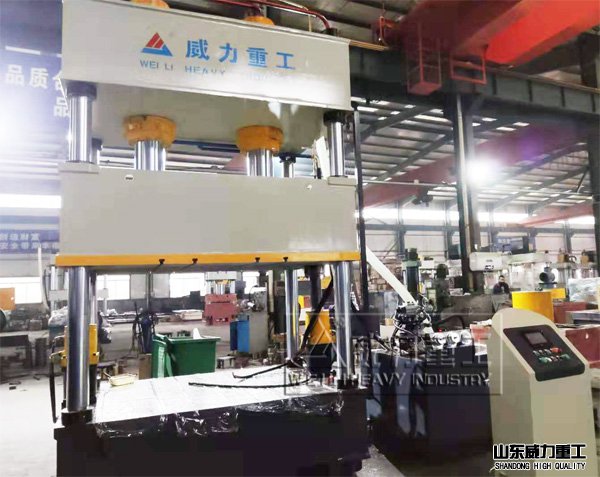 315噸液壓機(jī)1800x1600