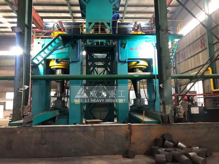 1600噸粒子鋼液壓機客戶現場