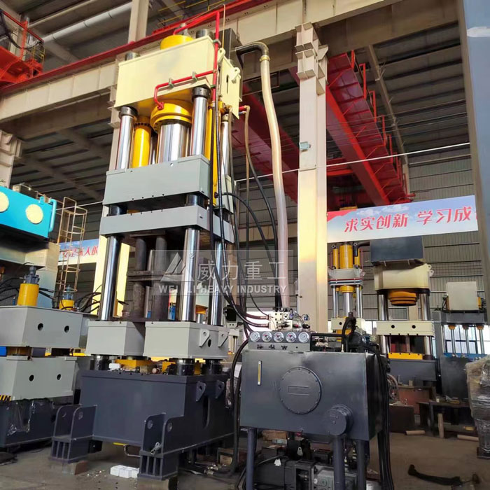 山東威力重工匣缽液壓機